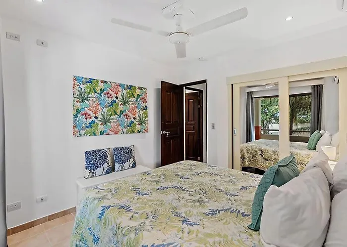Colorful & Private 2-bedroom Just A Short Walk From The