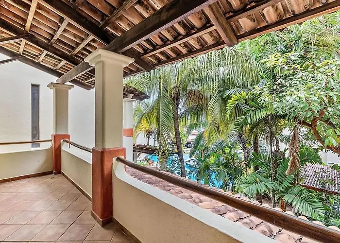 Colorful & Private 2-bedroom Just A Short Walk From The Apartamento *
